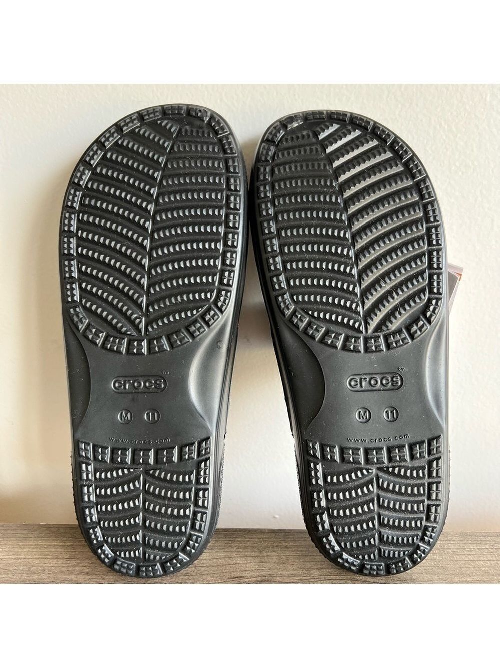 Crocs NEW Men’s Iconic Comfort 2 Strap Glitter II Sandal Size 11 #B1818 - Picture 9 of 9